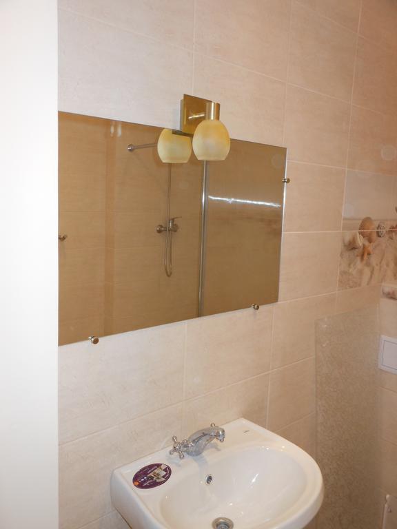 Залізнична 49 "Хочу Цю!" Apartman Ivano-Frankivszk Szoba fotó